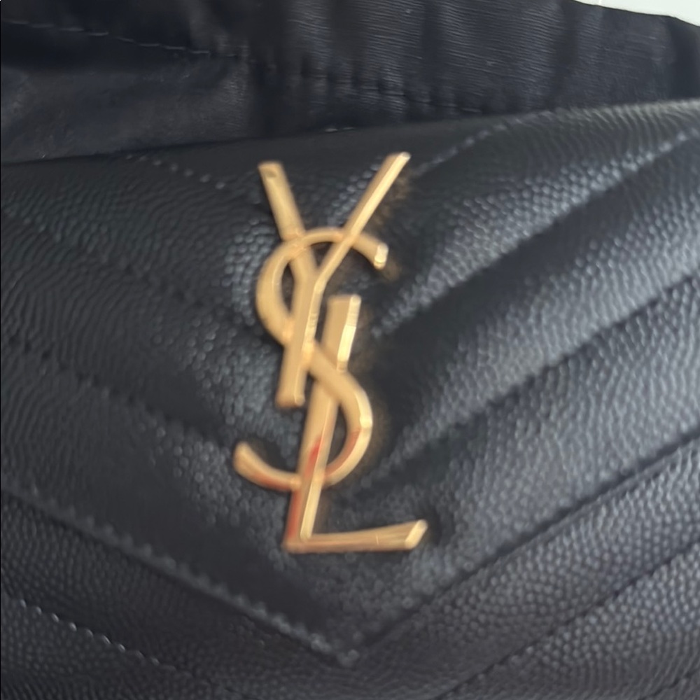 🥳HP🥳♥️Saint Laurent Black Quilted Wallet with Gold Logo♥️ - Picture 10 of 13